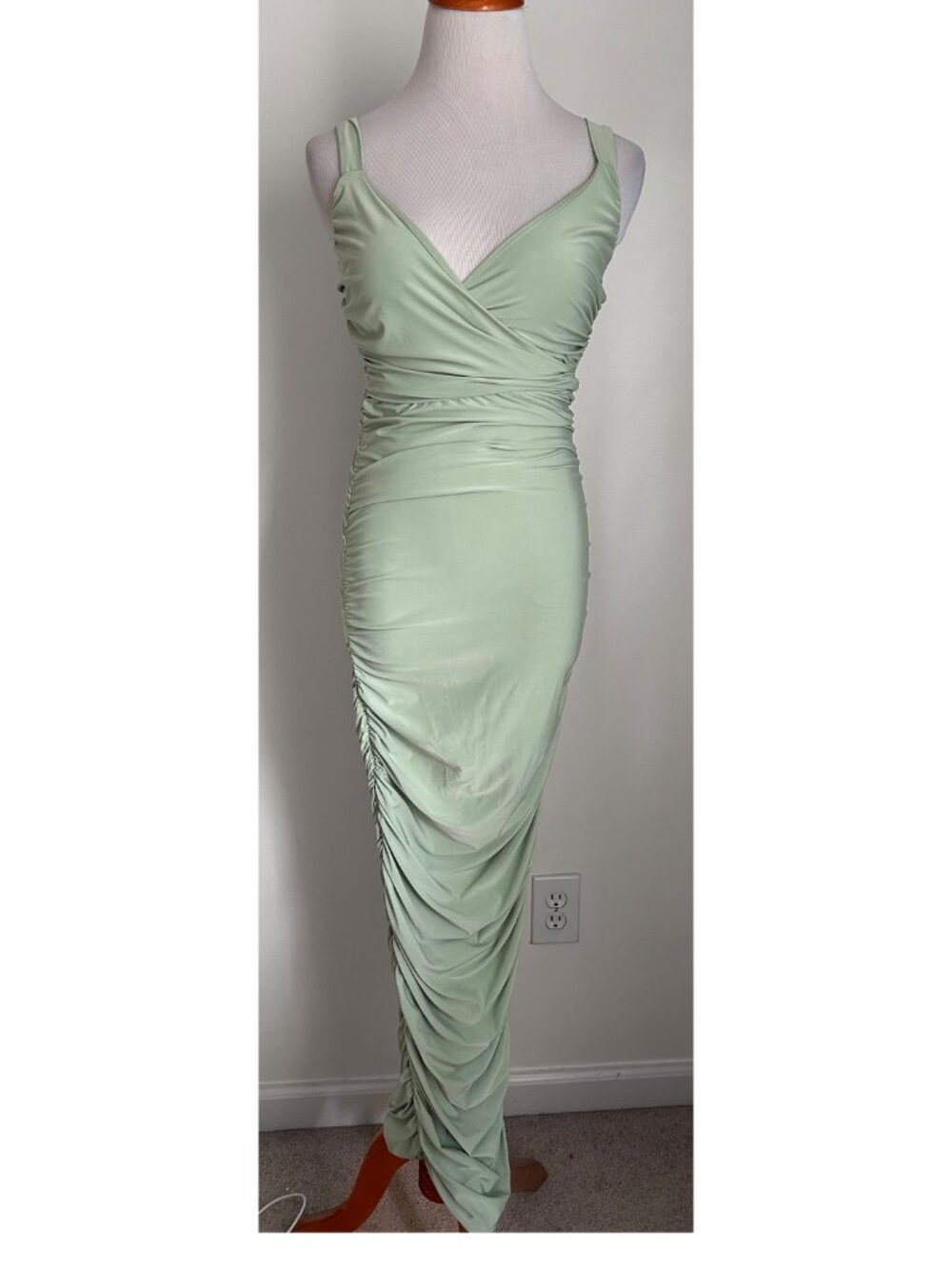 NWT! Nasty Gal Dress Mint Green Ruched Bodycon Dress, Sleeveless Stretch, Size 4